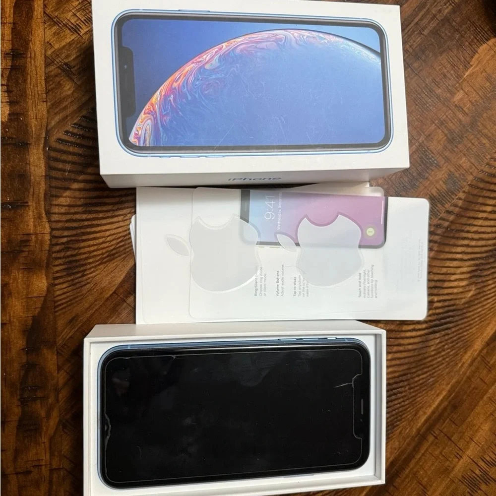 Apple iPhone XR - 128GB Vibrant Blue